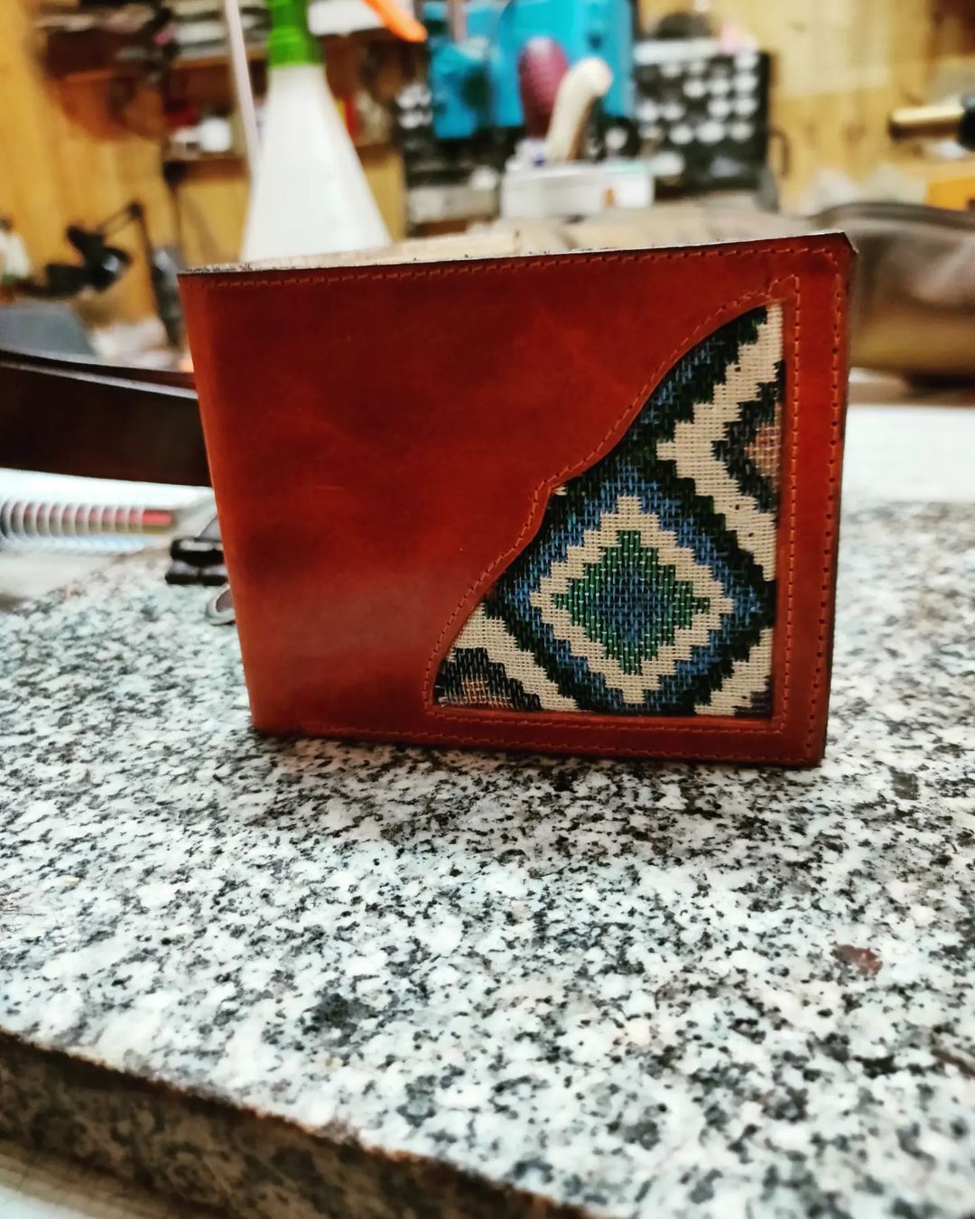 Cartera Artesanal de Piel Vaqueta y Cabra (Personalizable) - Imagen 2