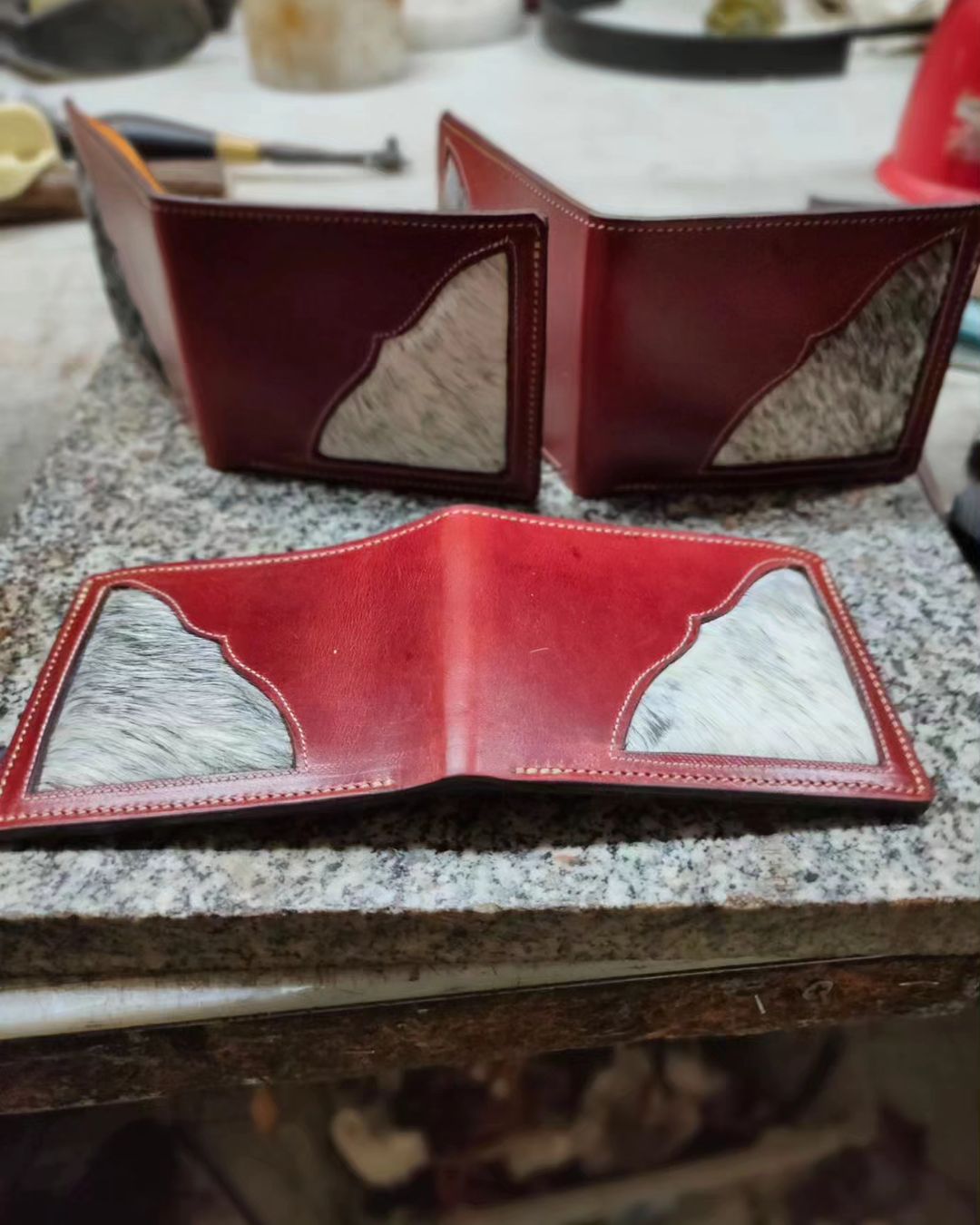 Cartera Artesanal de Piel Vaqueta y Cabra (Personalizable) - Imagen 6