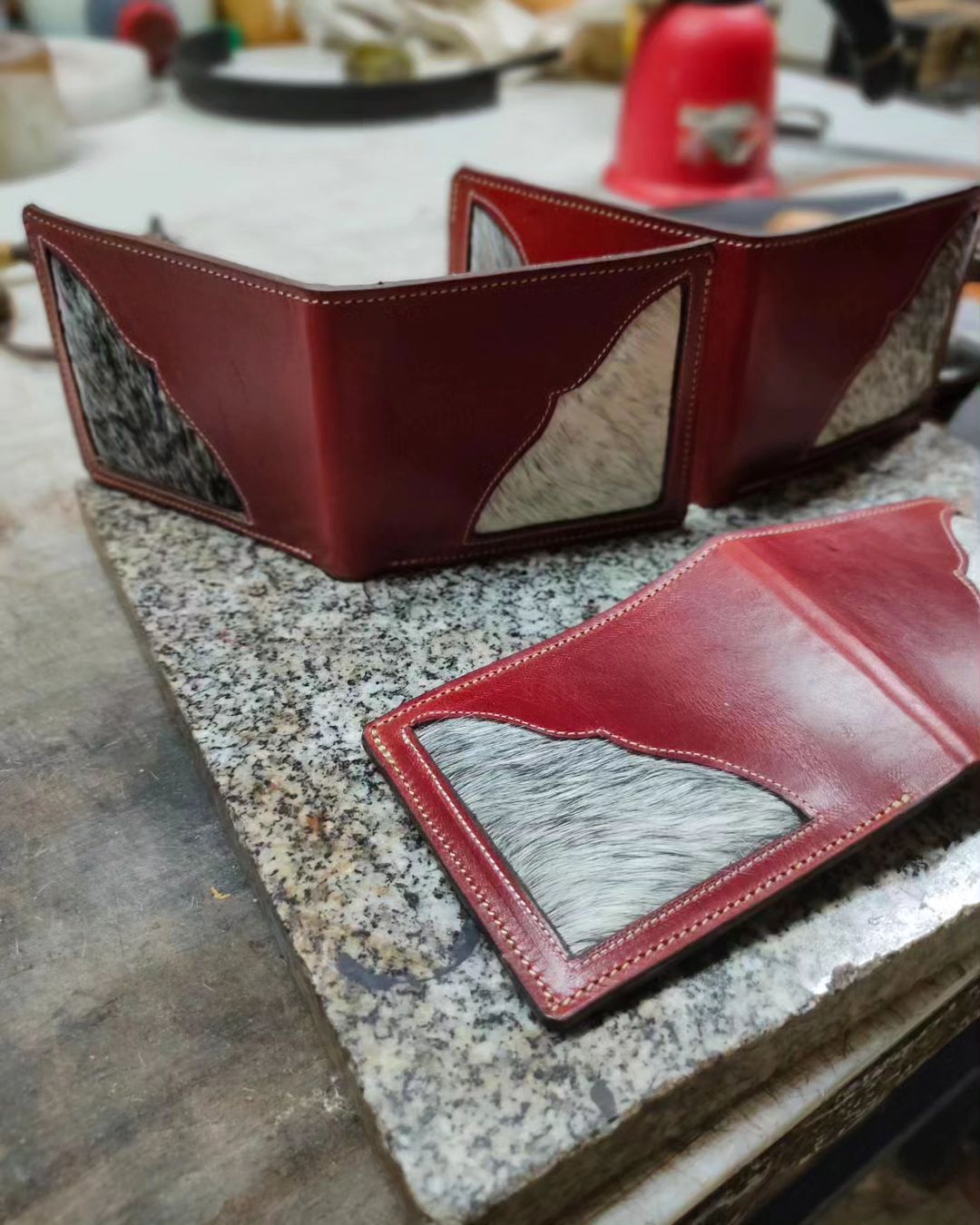 Cartera Artesanal de Piel Vaqueta y Cabra (Personalizable) - Imagen 7